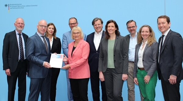 2023-04-17_PI_AGRAPA-Selbstverpflichtung.JPG 2023-04-17_PI_AGRAPA-Selbstverpflichtung.JPG