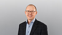Heinz Klos Portraitbild von Heinz Klos